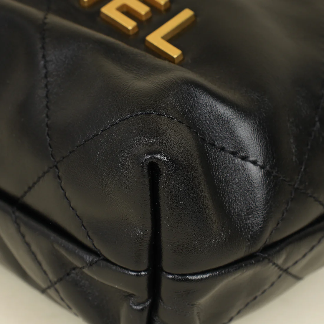 chanel black cc 22 mini shiny bag chanel black cc 22 mini shiny bag