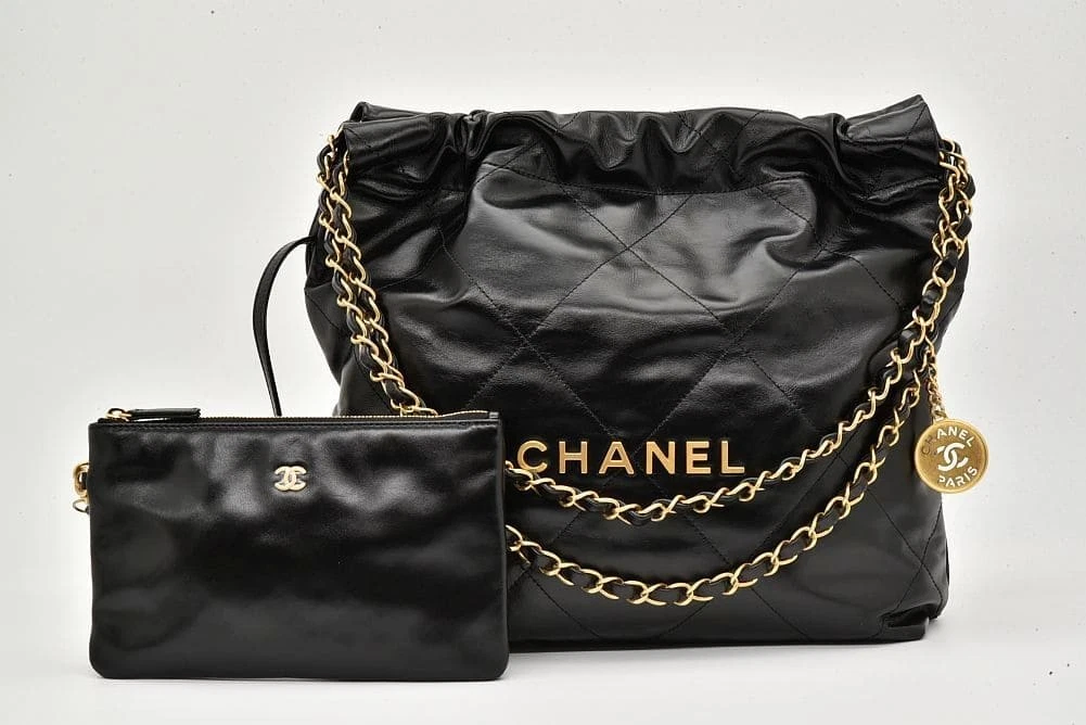 chanel black cc 22 mini shiny bag chanel black cc 22 mini shiny bag