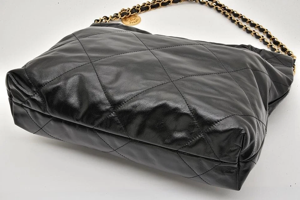 chanel black cc 22 mini shiny bag chanel black cc 22 mini shiny bag