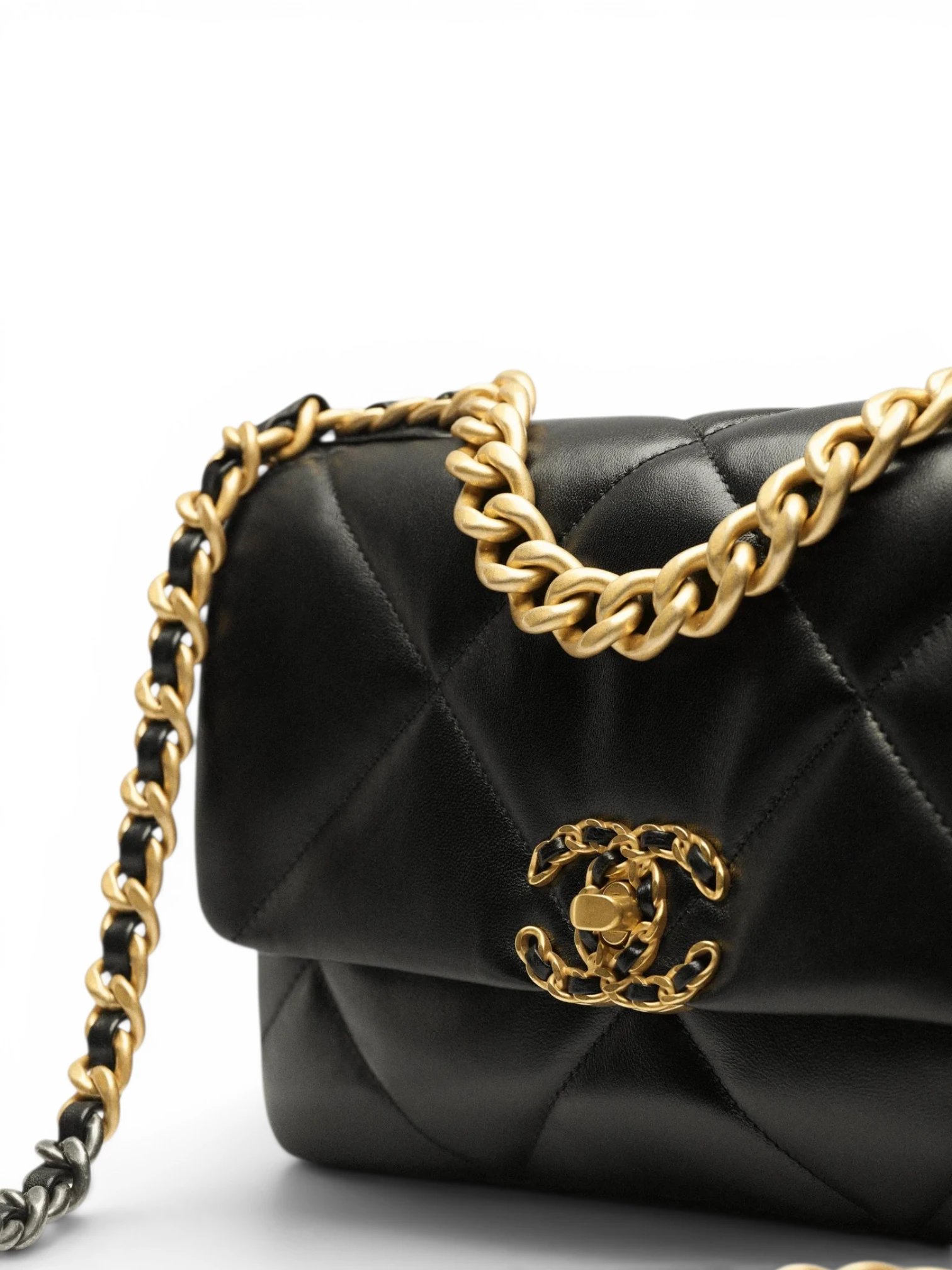 Chanel Goatskin Quilted Medium Chanel 19 Flap - Image 4